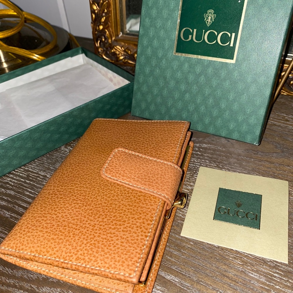 Authentic Gucci vintage wallet